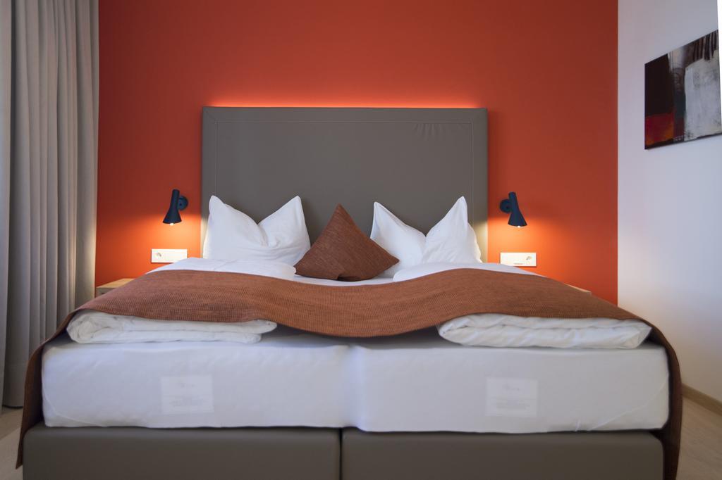 Garni Hotel Kessler 蒂鲁罗 外观 照片